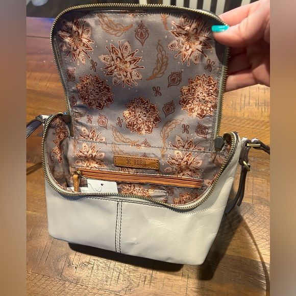 Nordstroms HOBO Bag in Cloud NEW with Tags - Picture 7 of 10